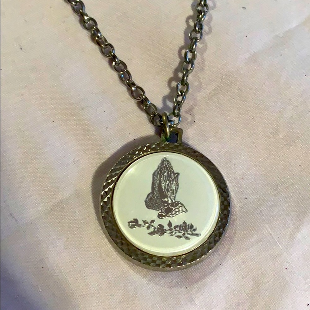 Praying hands pendant and chain